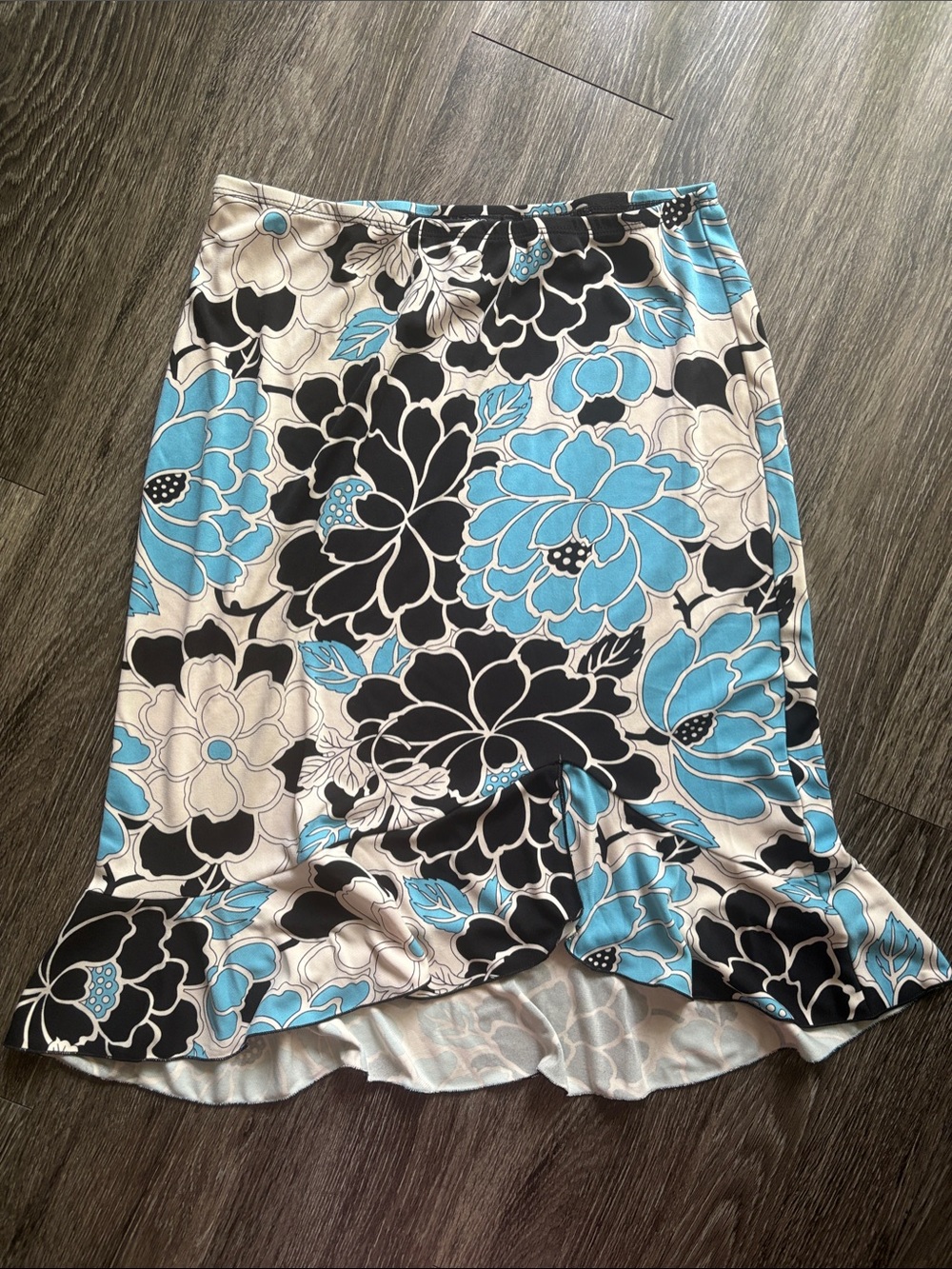 BCBGMaxAzria Vintage Y2K Midi Skirt